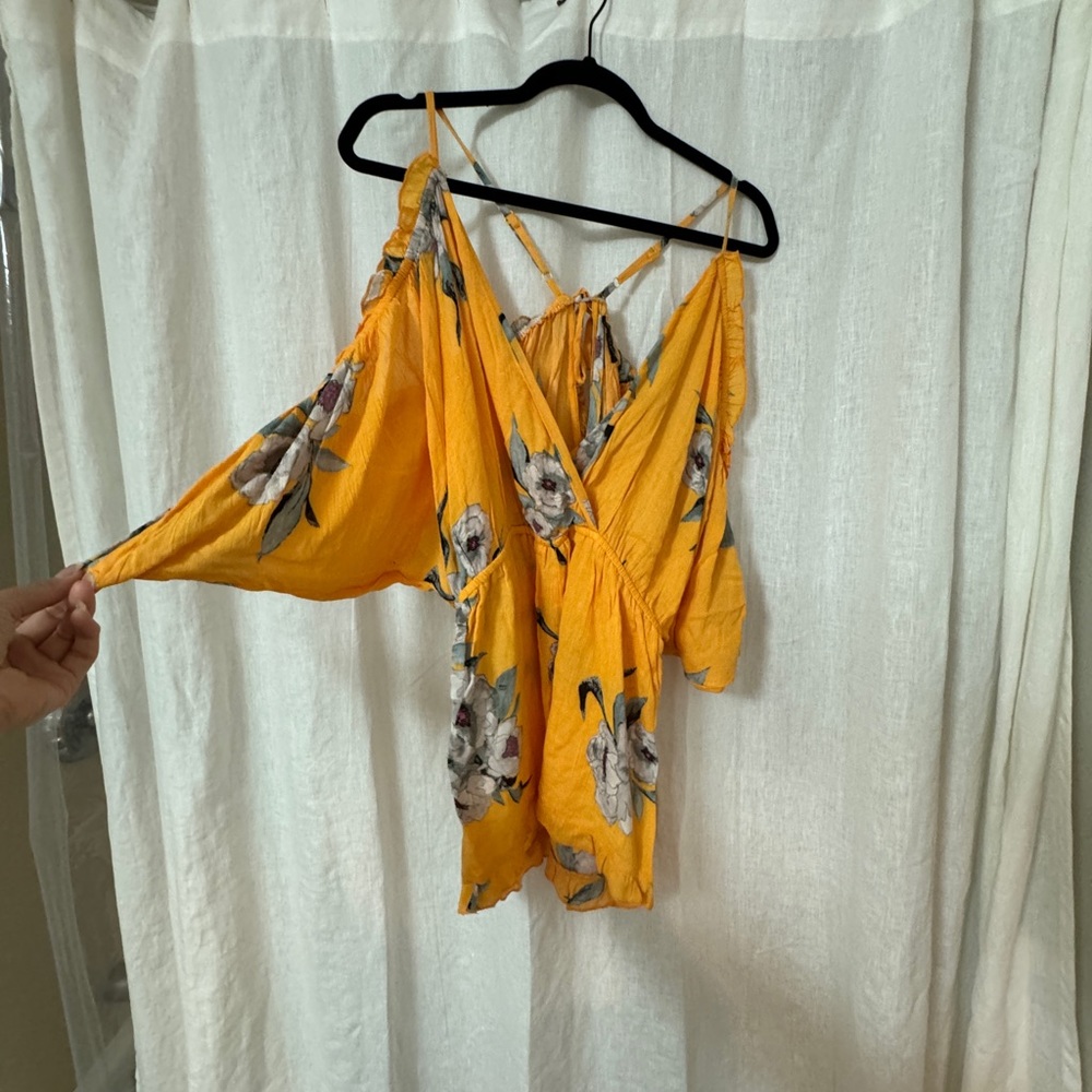 TOPSHOP FLORAL ROMPER